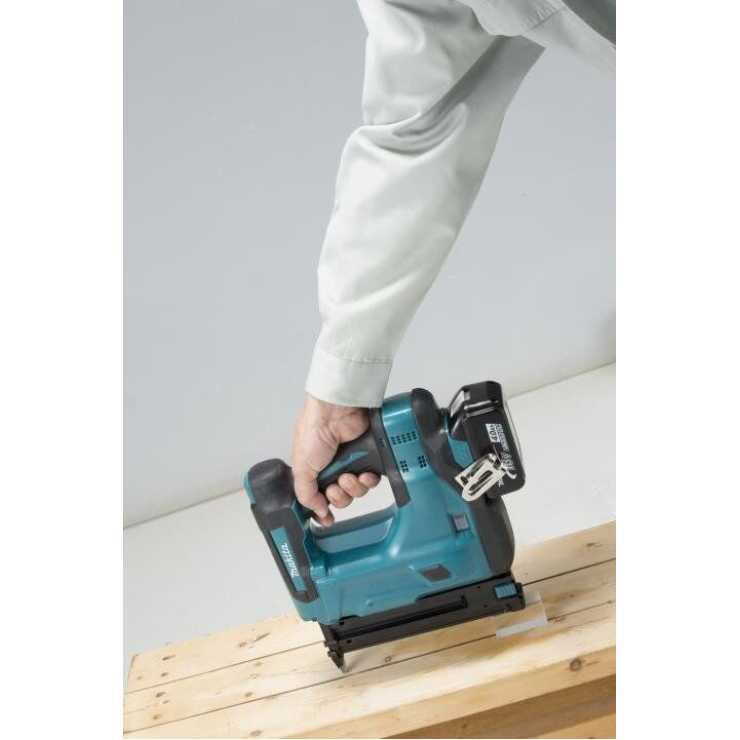 MAKITA ΚΑΡΦΩΤΙΚΟ ΜΠΑΤΑΡΙΑΣ 18V + 2 ΜΠΑΤΑΡΙΕΣ + ΦΟΡΤΙΣΤΗΣ DBN500RTJ 