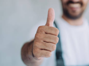 Οδηγός Επιβίωσης: Πώς να επιλέξεις Εργαλεία & Μηχανήματα χωρίς να... 