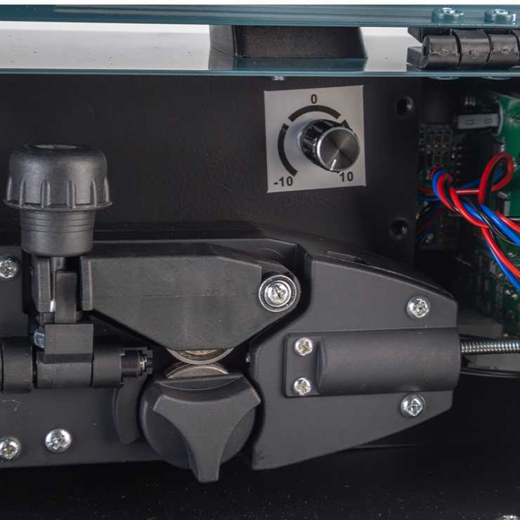 BORMANN Pro BIW1150 Ηλεκτροκόλληση MIG/MAG/TIG/MMA 150A,60%,No gas,450gr/1000gr Κουλούρα (0,8-1,0mm) 071648