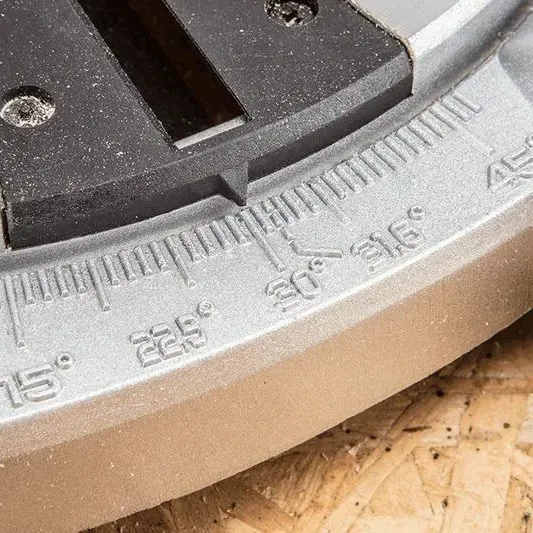 VERTO Φαλτσοπρίονο 1200W 210mm 52G206
