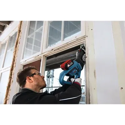 BOSCH Σπαθόσεγα GSA 18V-32 Δώρο Σκούπα Μπαταρίας 06016A8107