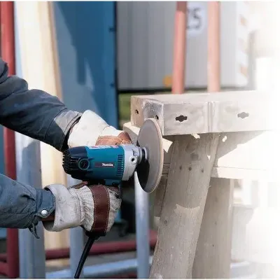 MAKITA GV7000C