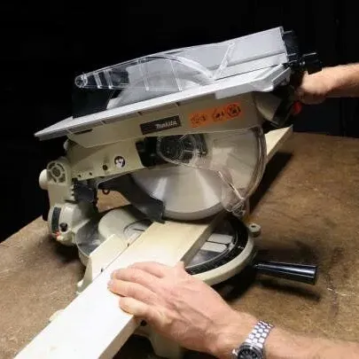 MAKITA LH1040F Φαλτσοπριονο