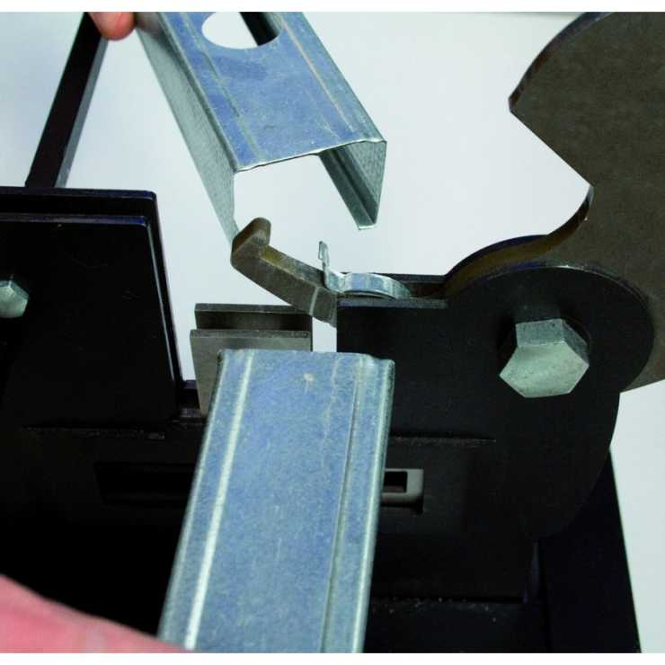 EDMA γκιλοτίνα μεταλλικών προφίλ 48mm με ανύψωση 061755